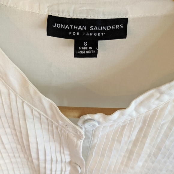 Classic Long Sleeve White Button Down - Picture 6 of 6